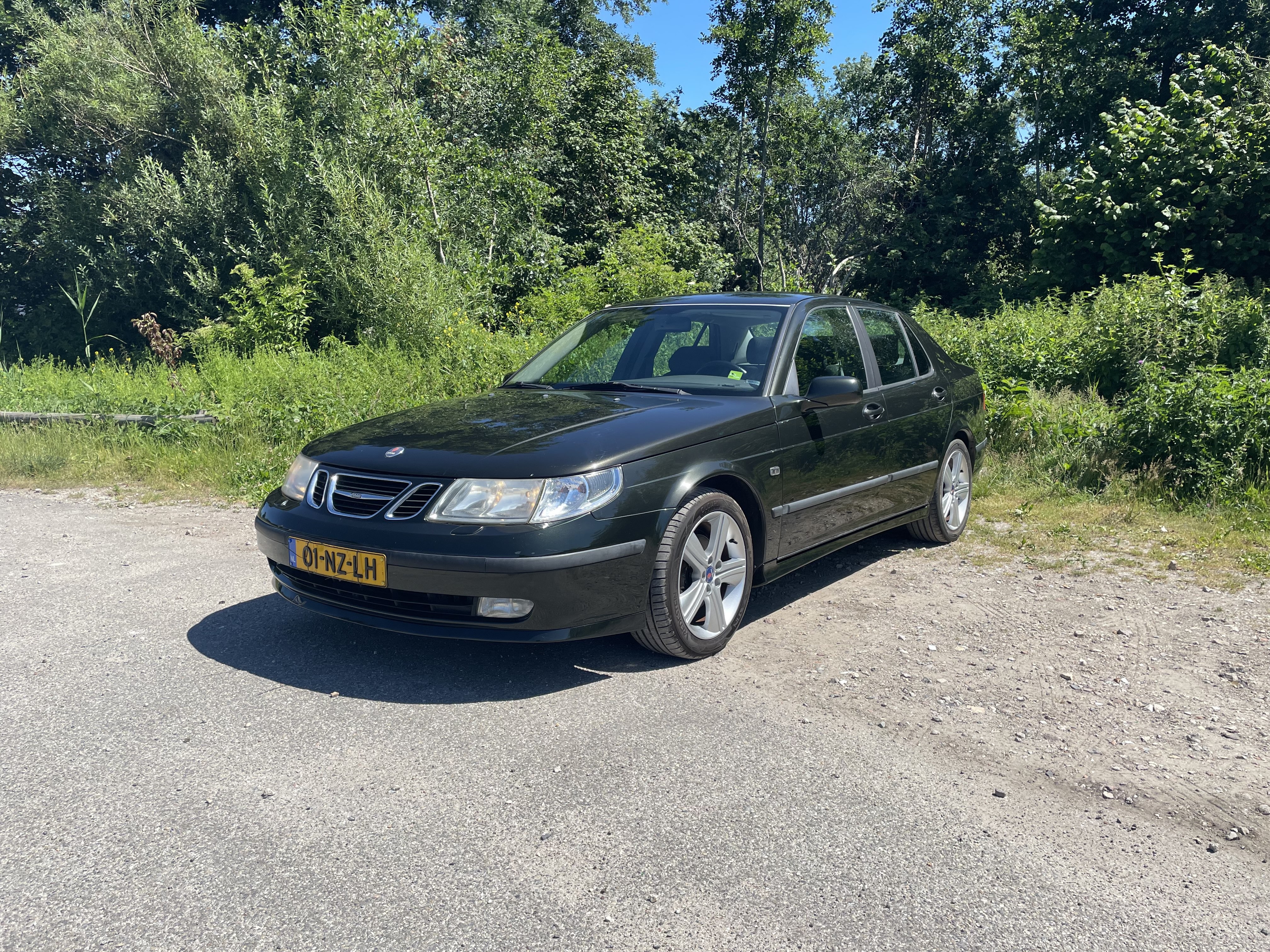 VERKOCHT Saab 9-5 Sedan 2.0T Donker groen, Benzine, Handgeschakeld, 281.207km